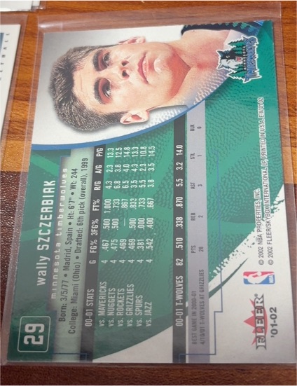 2000-01 Fleer #29 Wally Szczerbiak — front
