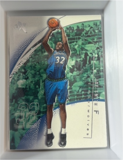 2001-02 Fleer EX #32 Joe Smith — front