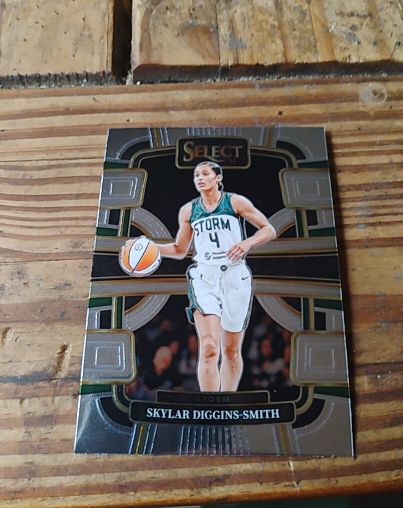 2024 Panini Select WNBA #12 Skylar Diggins-Smith — front