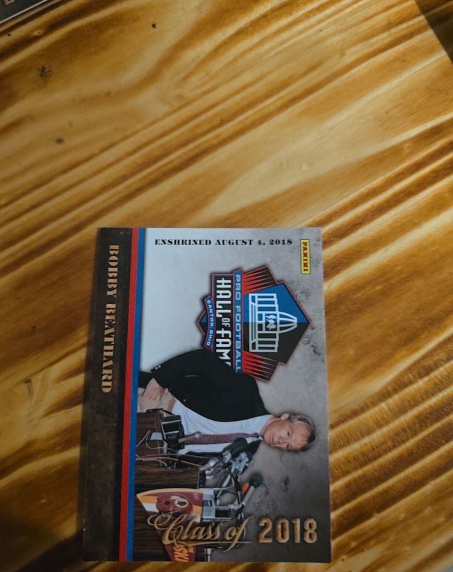 2018 Panini Hall of Fame #7 Bobby Beathard — front
