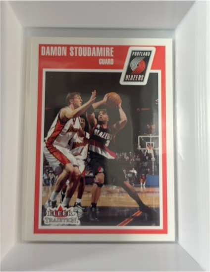 1990 Fleer #N/A Damon Stoudamire — front