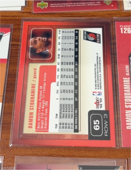 2002-03 Fleer #65 Damon Stoudamire — front