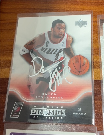 2003 Upper Deck Diamond Pro Sigs #3 Damon Stoudamire — front