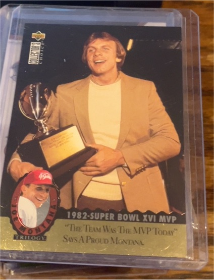 1995 Upper Deck Collector's Choice #MT6 Joe Montana Trilogy — front