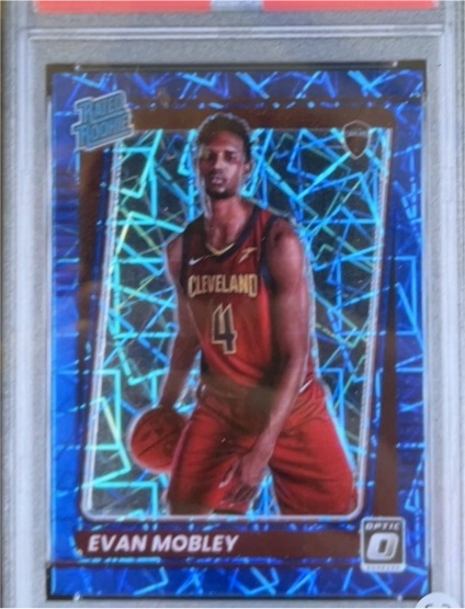 2021-22 Donruss Optic #175 Evan Mobley Blue Velocity Rookie — front