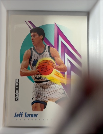 1991-92 SkyBox #208 Jeff Turner — front