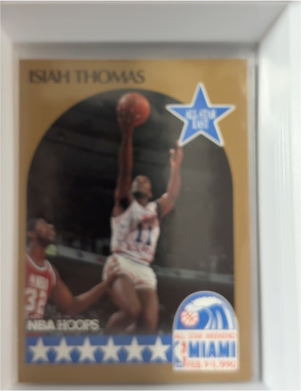 1990 NBA Hoops #11 Isiah Thomas — front