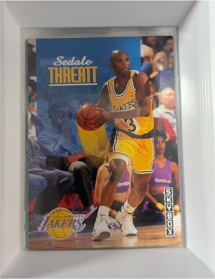 1992-93 SkyBox #120 Sedale Threatt — front