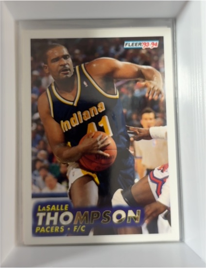 1993-94 Fleer #302 LaSalle Thompson — front
