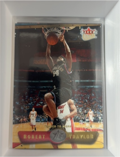 2001-02 Fleer Ultra #57 Robert Traylor — front