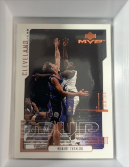 2000-01 Upper Deck MVP #94 Robert Traylor — front