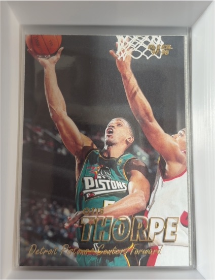 1997-98 Fleer #128 Otis Thorpe — front