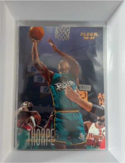 1996-97 Fleer #183 Otis Thorpe — front
