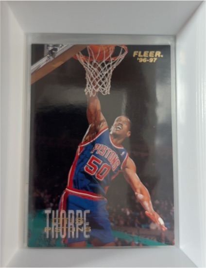 1996-97 Fleer #34 Otis Thorpe — front