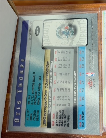 2000 Fleer #23 Otis Thorpe — front