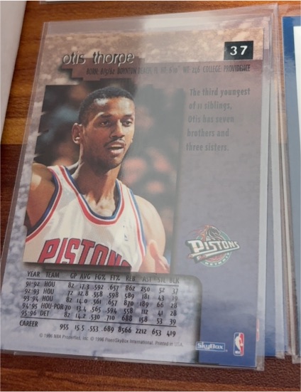 1996 SkyBox #37 Otis Thorpe — front