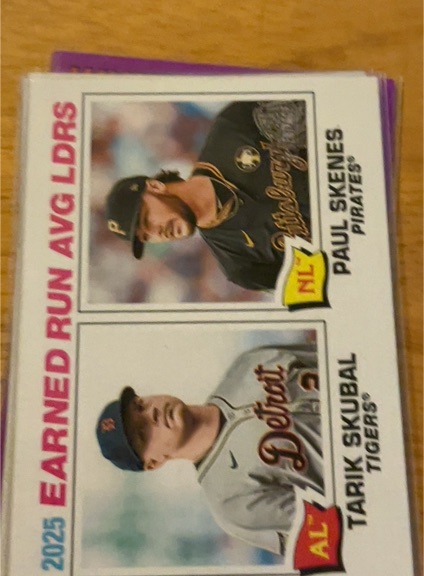 2026 Topps Heritage #7 Paul Skenes / Tarik Skubal 2025 Earned Run Avg Leaders — front