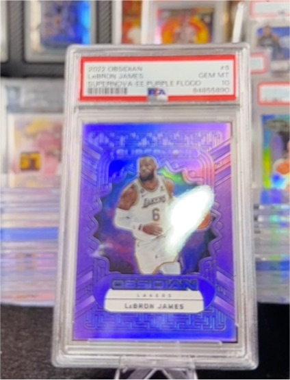 2022 Panini Obsidian #6 LeBron James Purple Flood — front