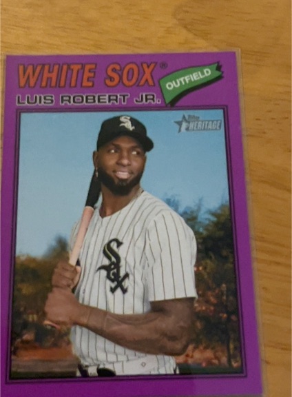2025 Topps Heritage #241 Luis Robert Jr. — front
