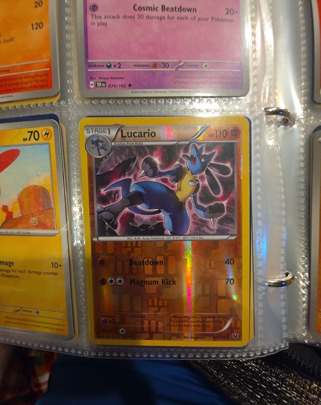 2014 Pokémon #074 Lucario — front