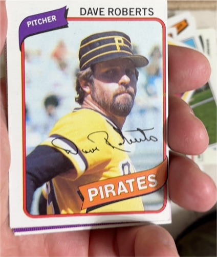 1980 Topps #212 Dave Roberts — front