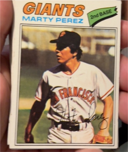 1977 Topps #438 Marty Perez — front