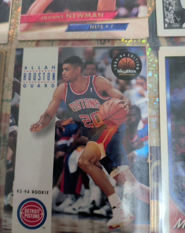 1993-94 SkyBox Premium #221 Allan Houston — front