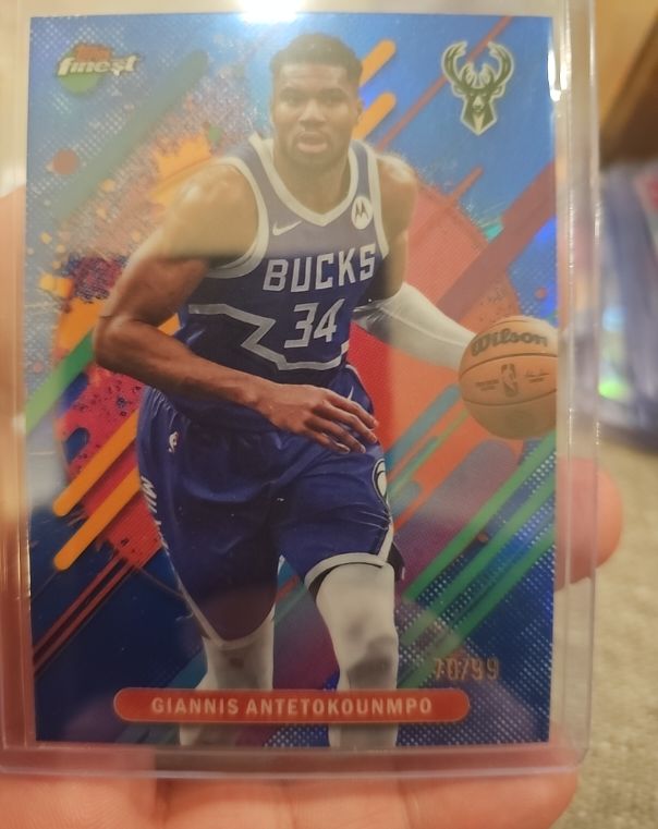 2025-26 Topps Finest #243 Giannis Antetokounmpo — front