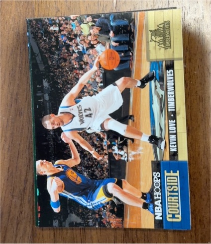 2011-12 Panini NBA Hoops #8 Kevin Love — front