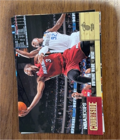 2011-12 Panini NBA Hoops Courtside #10 Dwyane Wade — front