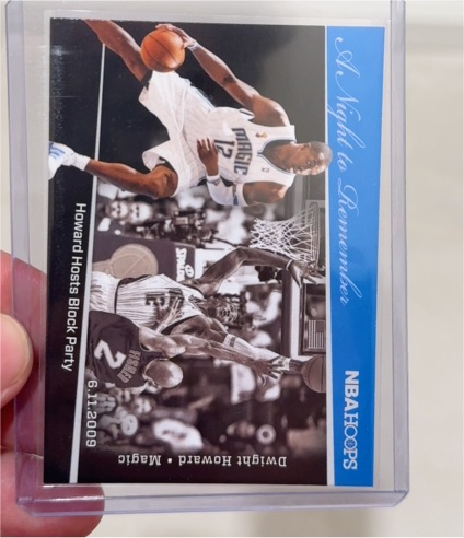 2012-13 NBA Hoops Courtside #19 Dwight Howard — front