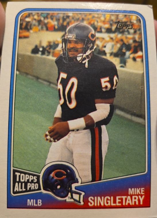 1988 Topps #82 Mike Singletary — front