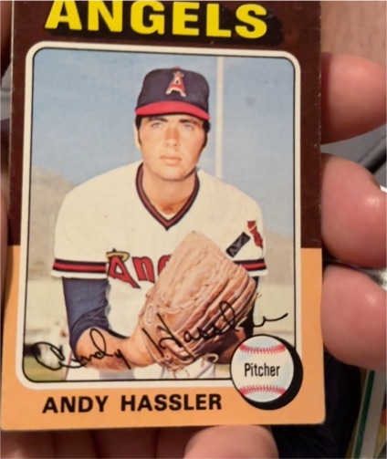 1975 Topps #261 Andy Hassler — front