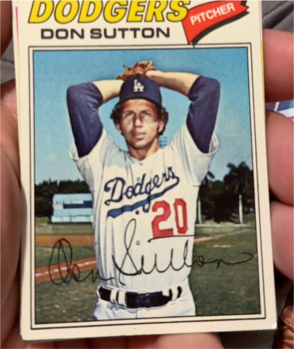 1977 Topps #620 Don Sutton — front