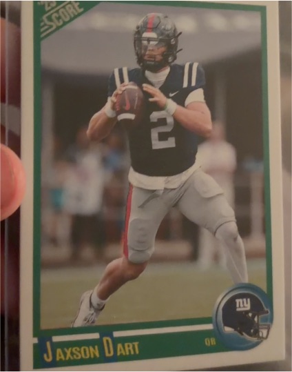 2025 Panini Score #9 Jaxson Dart — front