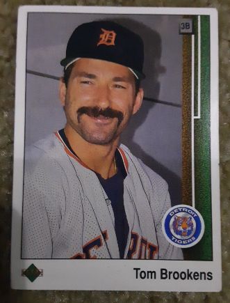 1989 Upper Deck #106 Tom Brookens — front