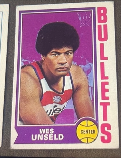 1974-75 Topps #121 Wes Unseld — front