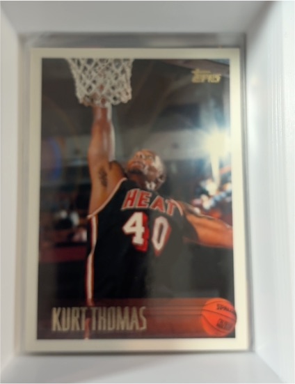 1996-97 Topps #11 Kurt Thomas — front