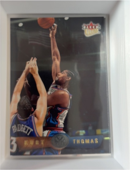2001-02 Fleer Ultra Gold Medallion #130 Kurt Thomas — front