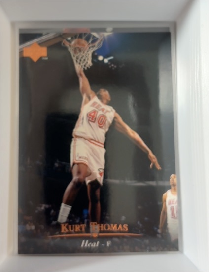 1995-96 Upper Deck #254 Kurt Thomas — front