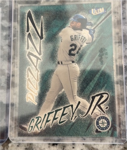 1998 Fleer Ultra #476 Ken Griffey Jr. Pizzazz — front