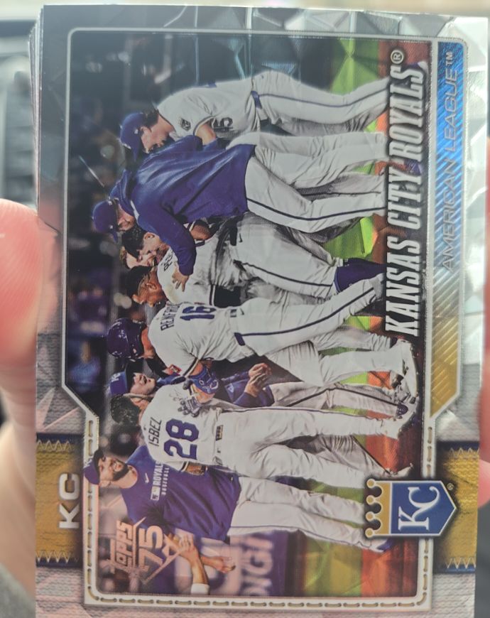 2026 Topps Series 1 #34 Kansas City Royals Team Card — front