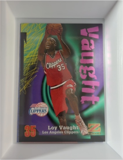 1997-98 SkyBox Z-Force #35 Loy Vaught — front