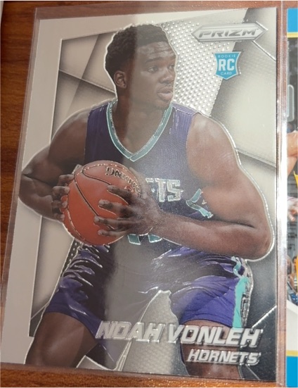 2014-15 Panini Prizm #259 Noah Vonleh — front