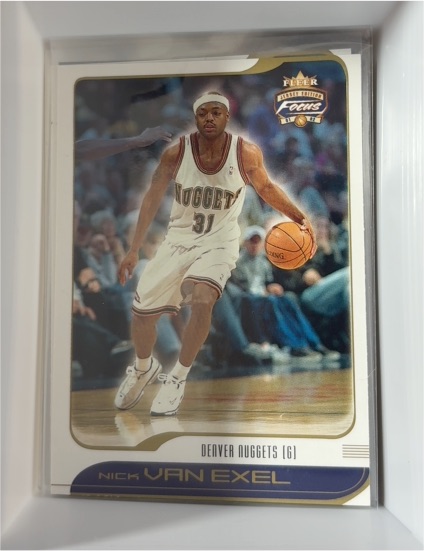 2001-02 Fleer Focus #48 Nick Van Exel — front