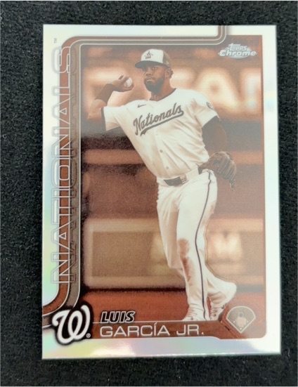 2025 Topps Chrome #269 Luis García Jr. — front