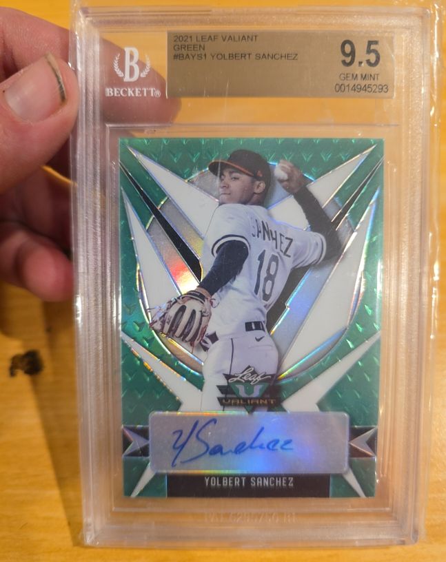 2021 Leaf Valiant #BA-YS1 Yolbert Sanchez Green — front