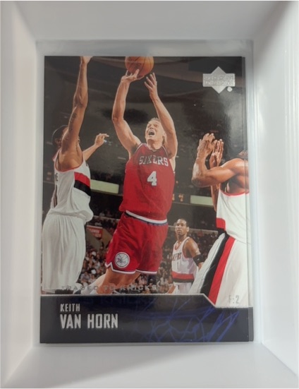 2002-03 Upper Deck #124 Keith Van Horn — front