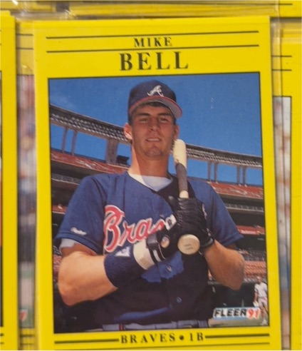 1991 Fleer #682 Mike Bell — front