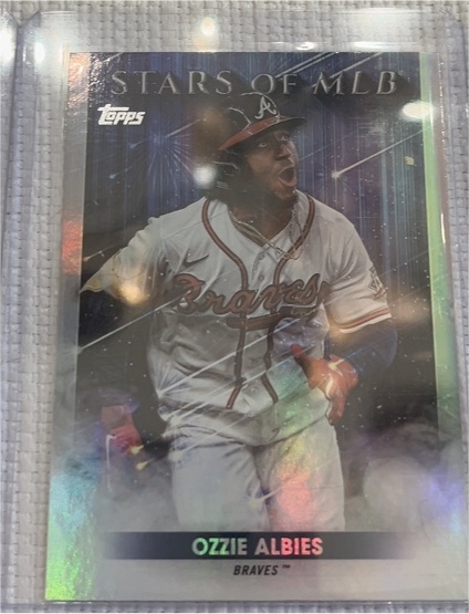 2022 Topps Stars of MLB Chrome #SMLBC-35 Ozzie Albies — front